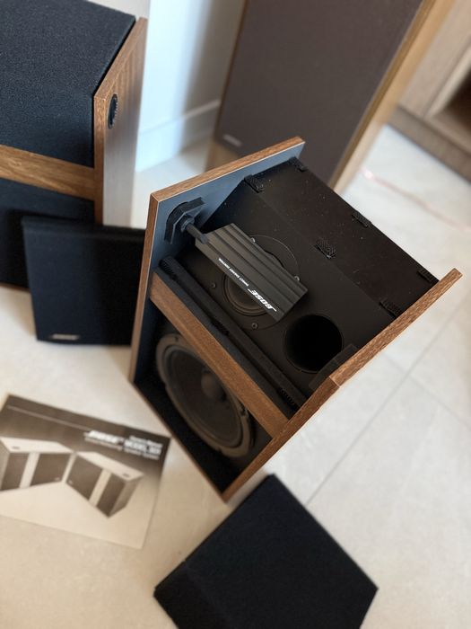 Kolumny półkowe monitory BOSE model 301 seria pierwsza