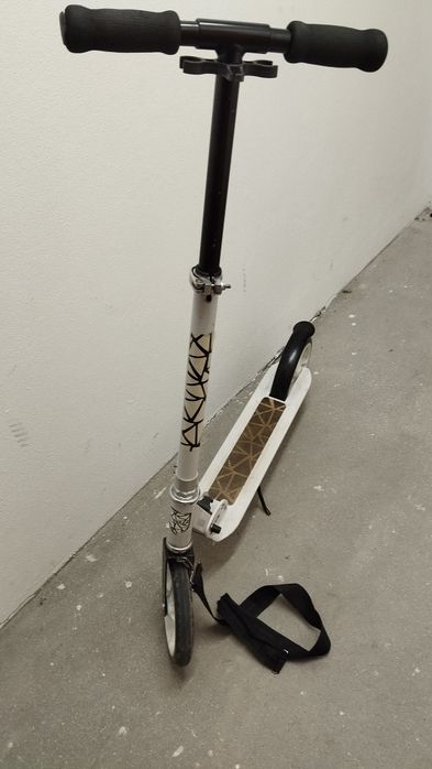 Hulajnoga Scooter z pudełkiem