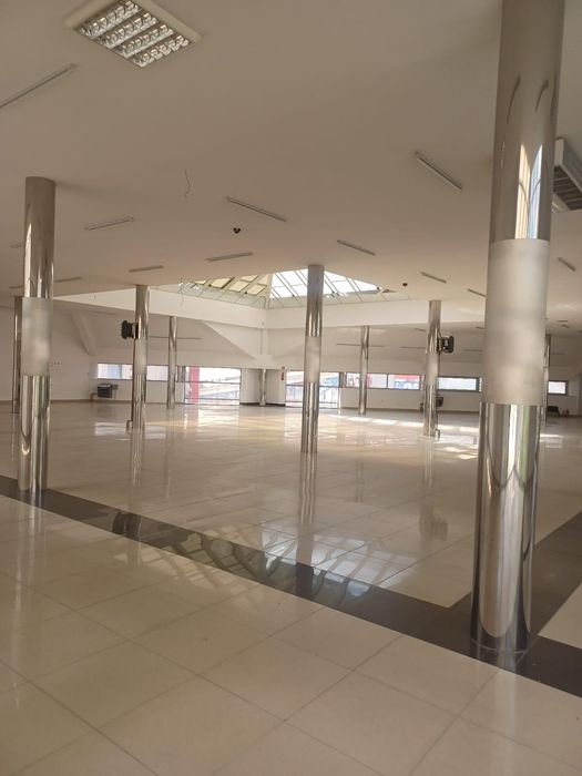 wynajmę lokal użytkowy Gorlice ul.Biecka 1 Galeria Rondo Center