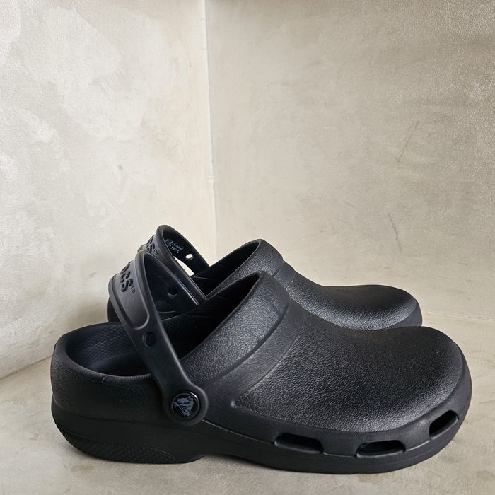 Універсальні шльопанці,сабо "Crocs Specialist ii Vent Clog" 205619-001