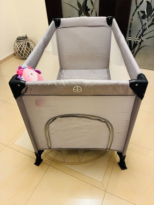 Łóżeczko turystyczne + Materac trzywarstwowy Baby Tiger Viki