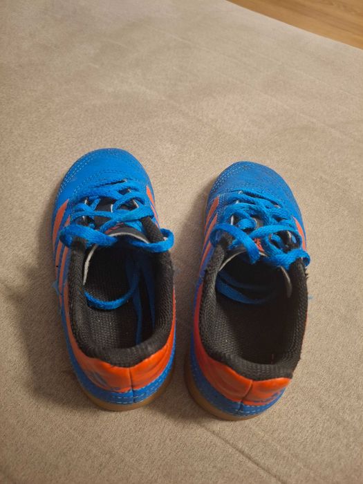 Buty halówki adidas r. 28