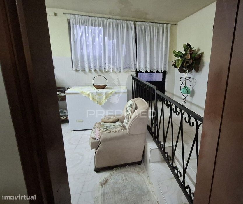 Moradia T1 pronta a Habitar com Terreno, Santos, Santarém.
