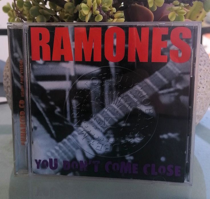 Ramones - You Don't Come Close (CD)