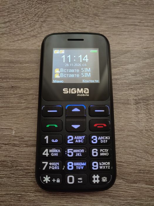 Sigma Comfort 50 – простий кнопковий телефон, SOS-кнопка, компактний