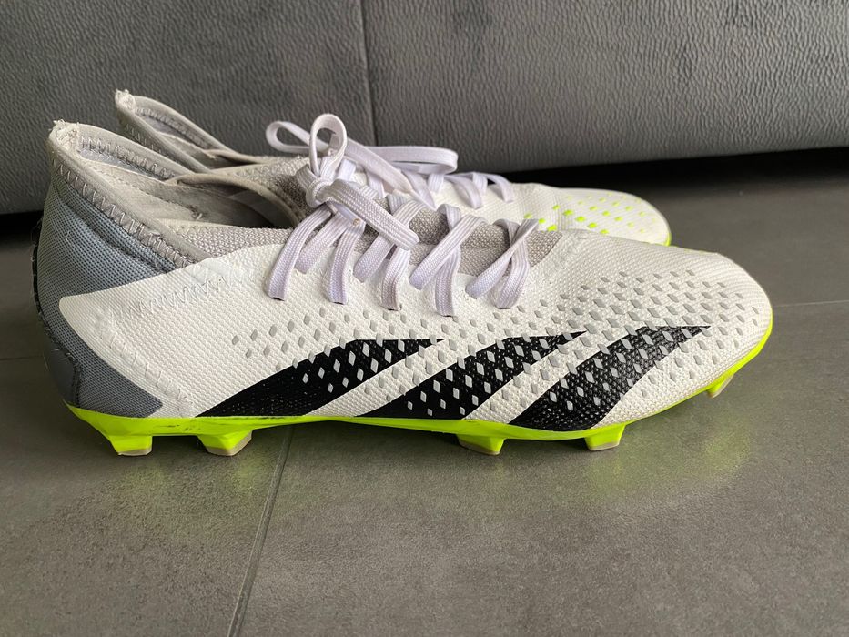 Korki piłkarskie Adidas Predator rozmiar 42