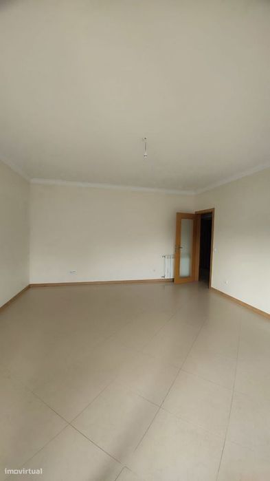 T3  com garagem, Montemor o velho