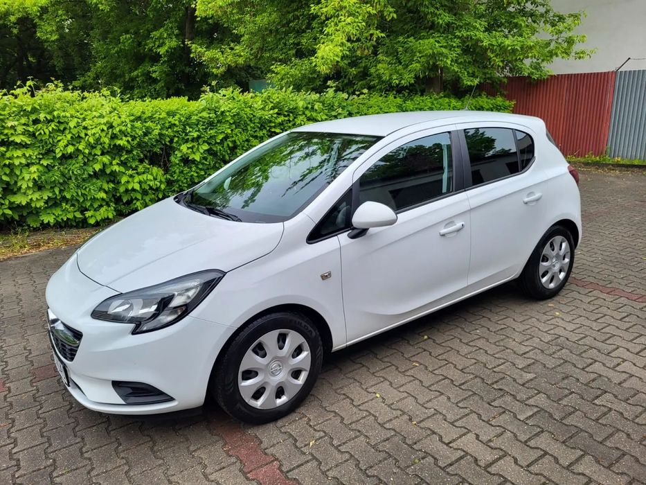 Opel corsa  Corsa E Pełny vat z możliwoscią przerobienia na 5 osób