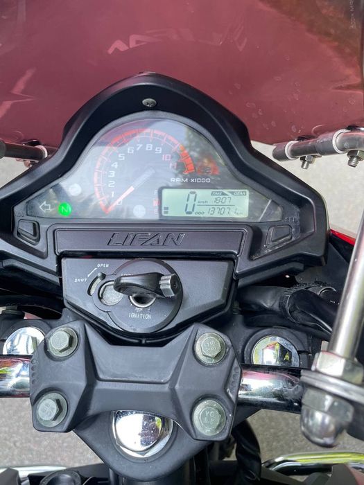 Продам Lifan kp200