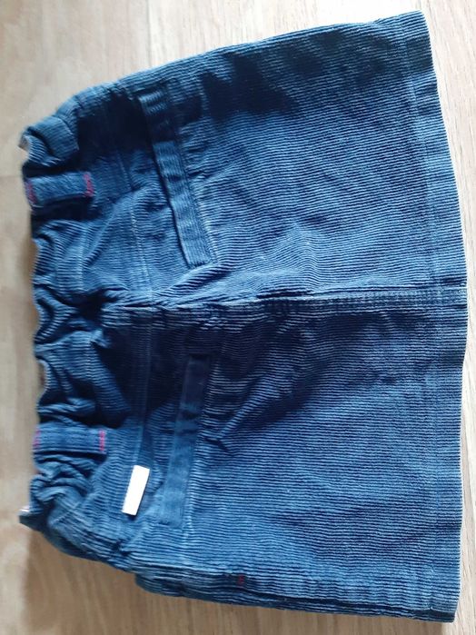 Спідниця, юбка бембі на 4-5 р
125 грн