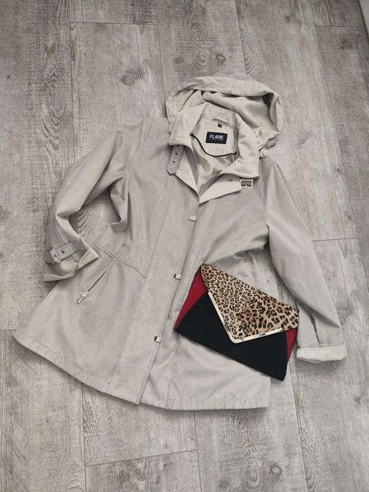 Elegancki płaszczyk damski 44 XXL Flare