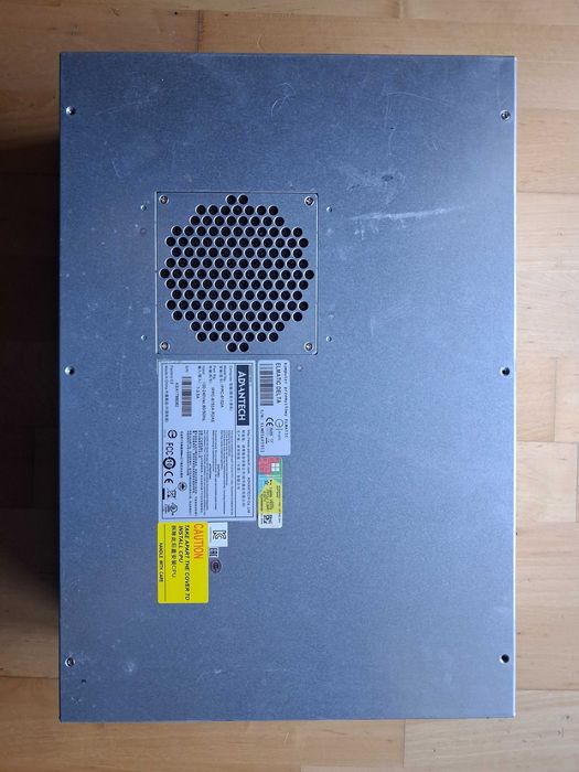 Komputer przemysłowy ADVANTECH IPPC-6152A