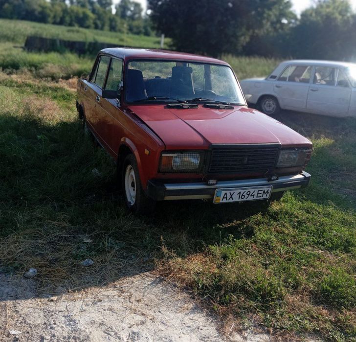 Продам ваз 2107.