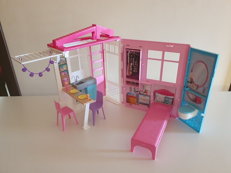 Składany domek Barbie