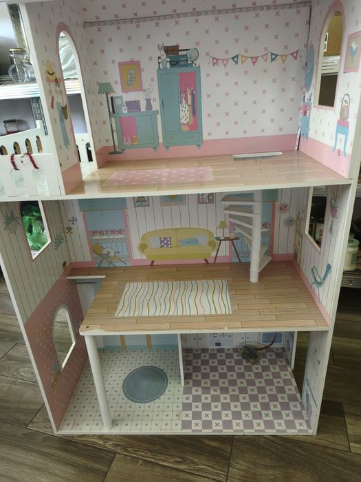 Domek dla lalek + akcesoria