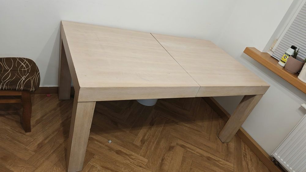 Duży stół rozkladany