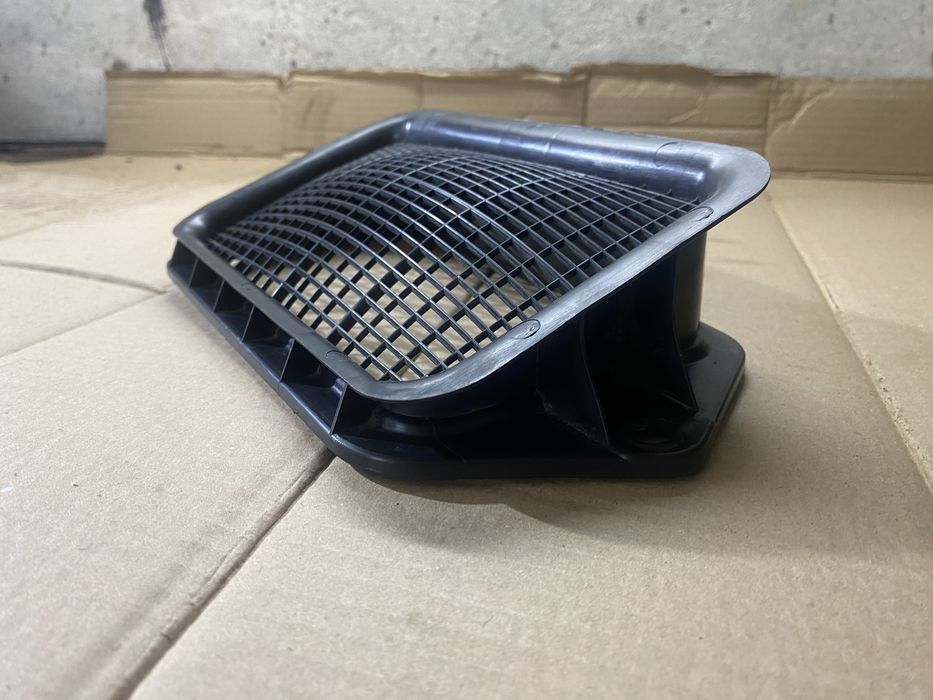 Решітка забору повітр’я для двигуна обігріву салону кадді