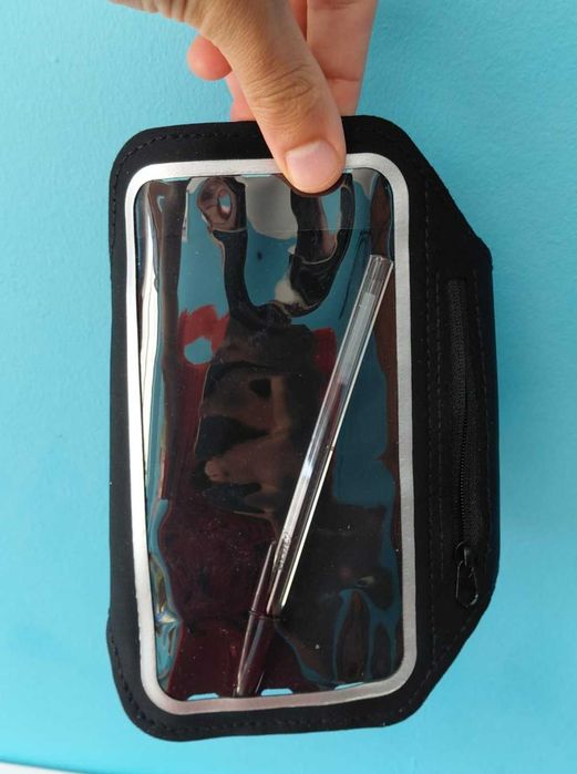 Braçadeira Desportiva para Telemóvel com Bolso (Preta)