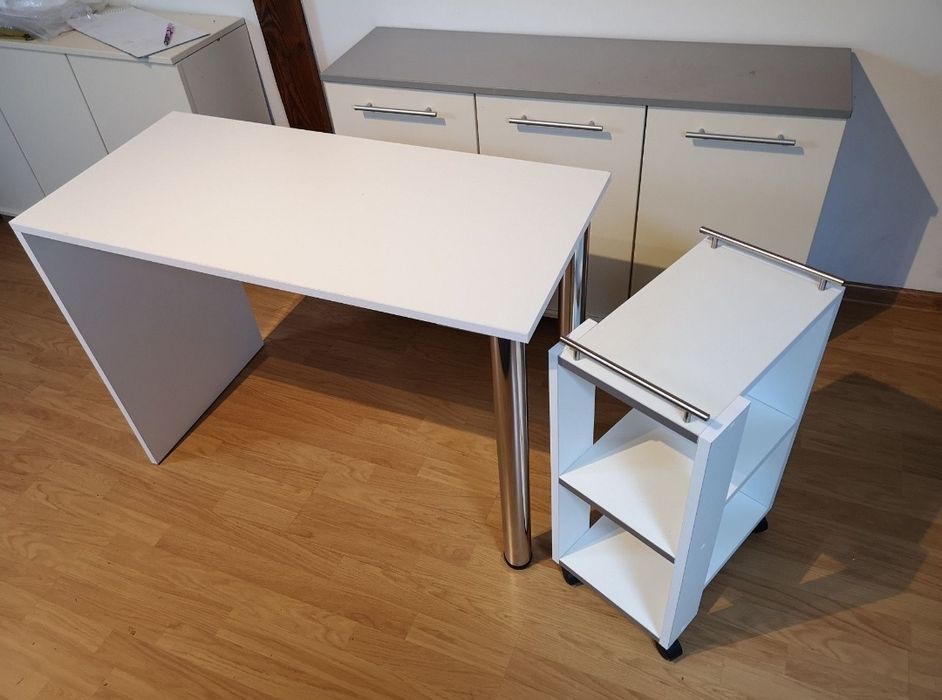 Manicure nail art pomocnik hybrydowy