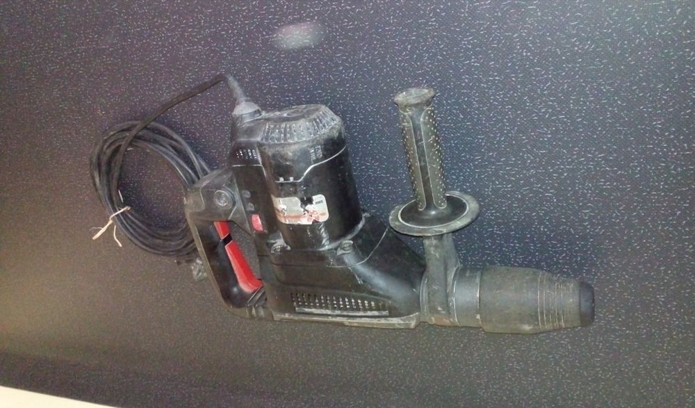 Reparação de máquinas eléctricas e pneumáticas