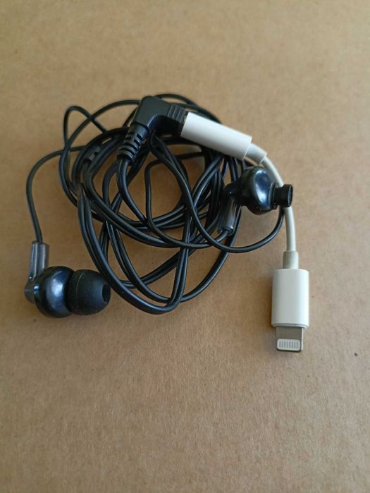 Słuchawki do telefonu +Adapter USB-C - mini jack 3.5 mm.