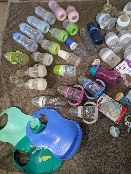 Пляшечки , поїльники , соски , дурники , нублери ,
