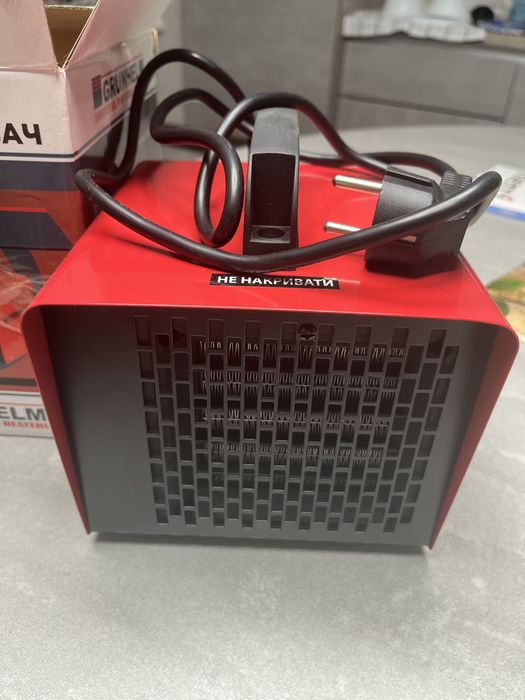 Теплова гармата GRUNHELM РТС-2000, портативний електричний нагрівач