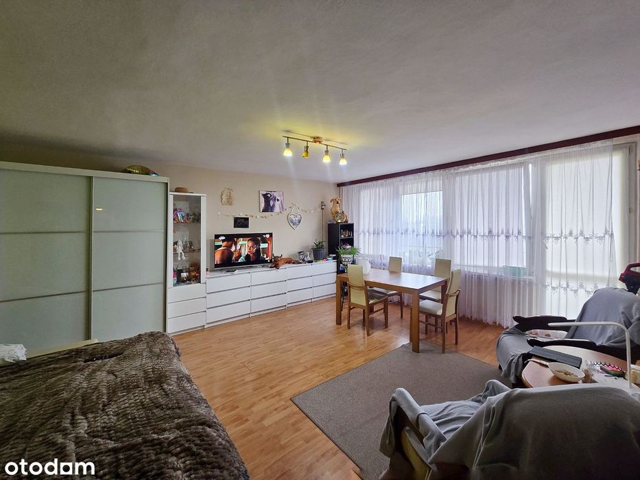 Jagiellońska, 2 pokoje z balkonem, bez prowizji