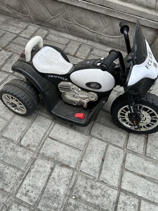 Motorek elektryczny dzieciecy