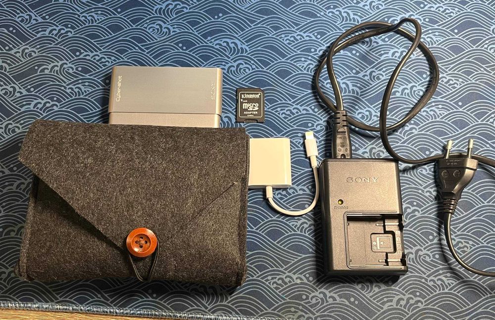 Цифрова камера Sony Cyber-shot DSC-T77 (повний комплект)