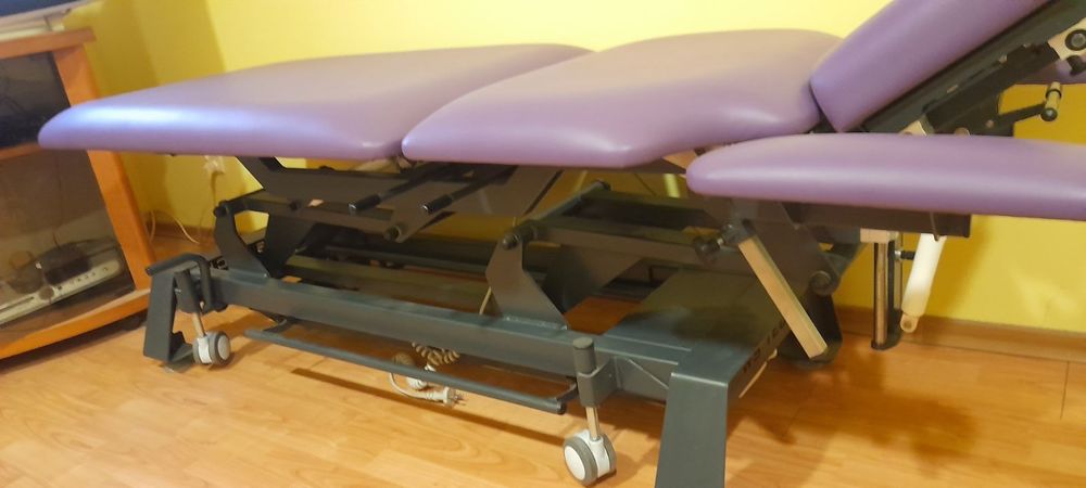 Stół rehabilitacyjny elektryczny 3-sekcyjny do terapii manualnej-CHIRO