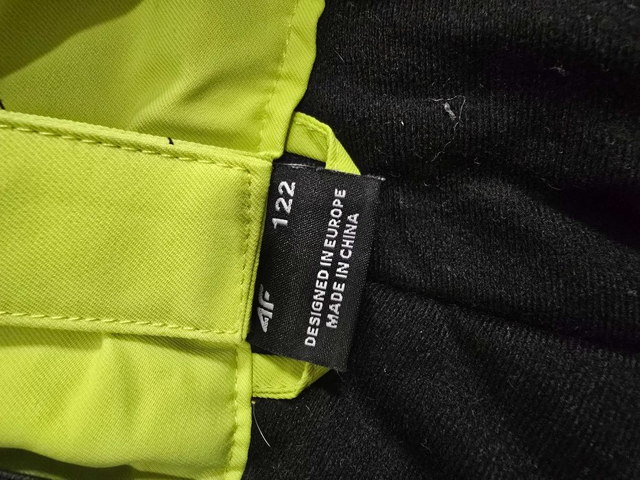 Spodnie narciarskie 4F r 122 Neodry 8000