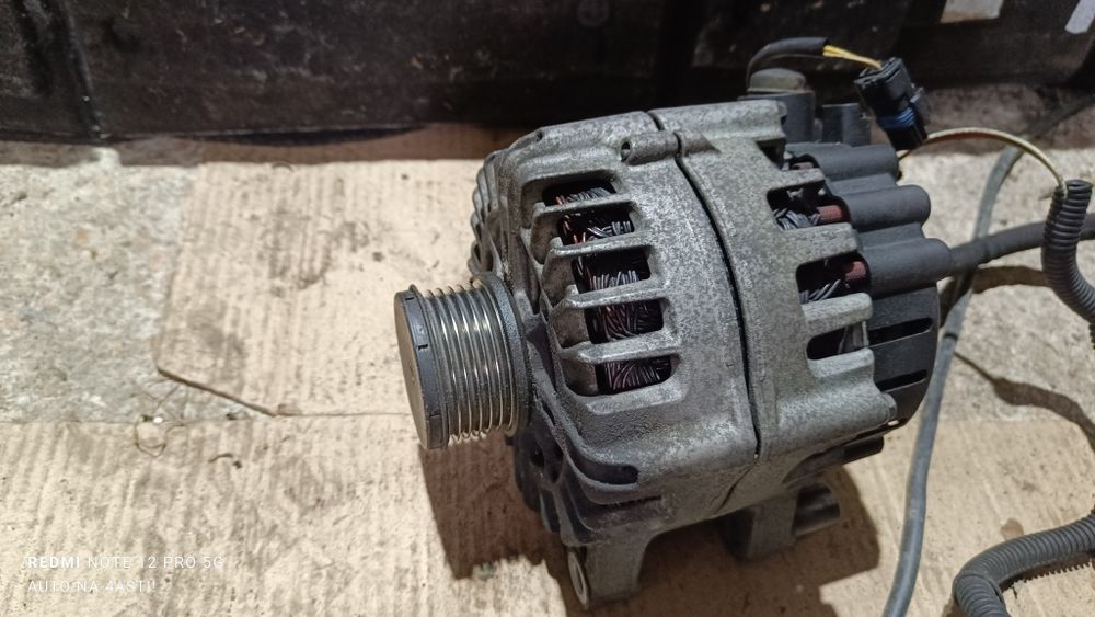 Генератор Peugeot Citroen 2.0 1,6 дизель евро4 евро 5 180A