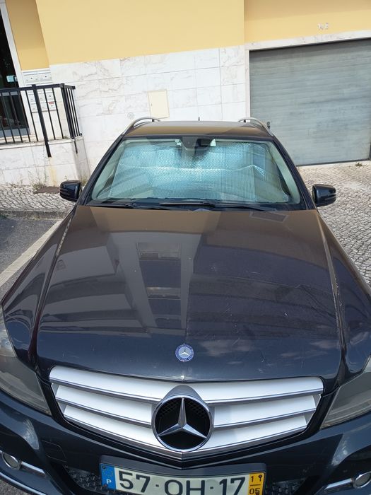 -OPORTUNIDADE- Mercedes-Benz C200 CDI Avantgarde com reboque