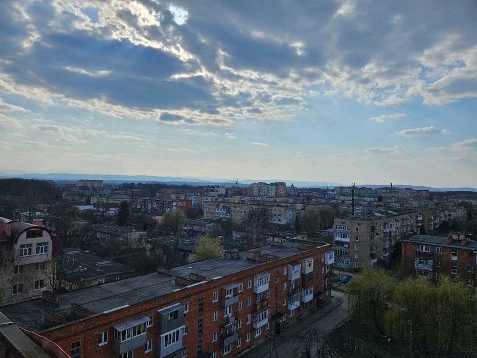 Продаж 2кім квартири 98кв.м з  мансардою 98кв.м/ м.Коломия