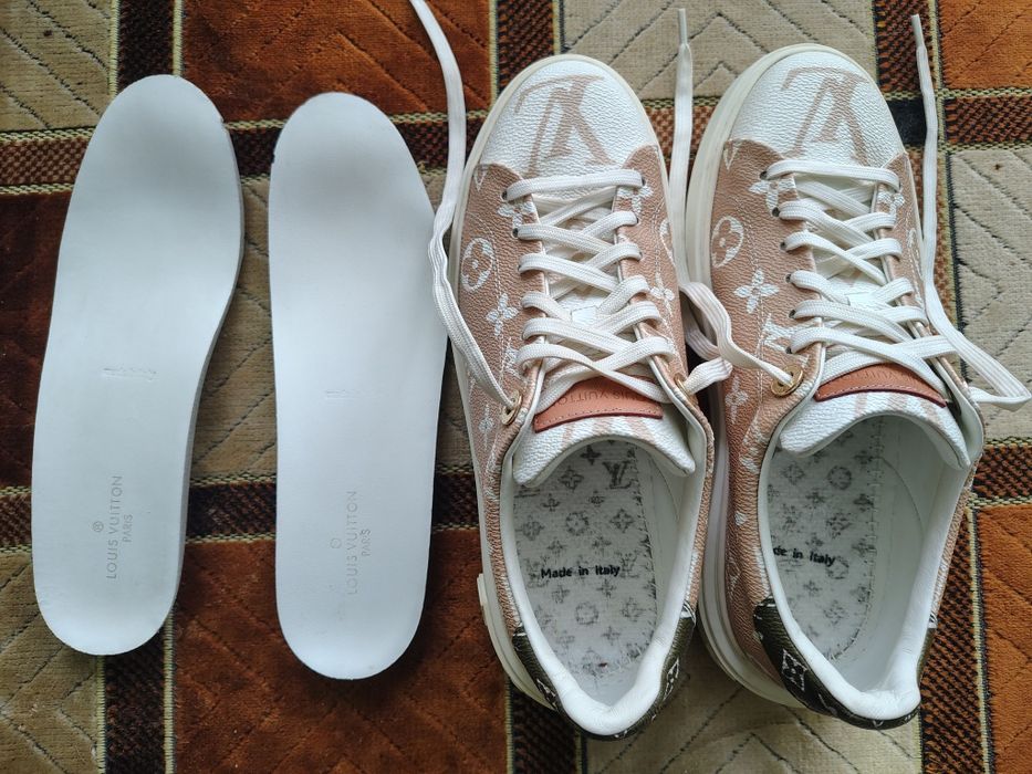 Жіночі кросівки Louis Vuitton 40 розмір