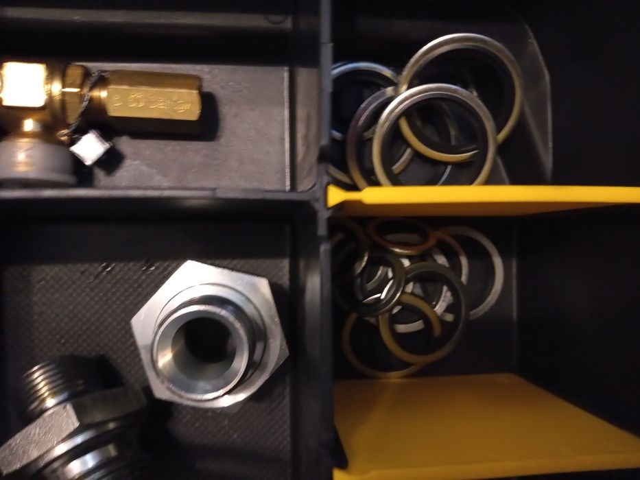 Wloskie złącza hydrauliczne