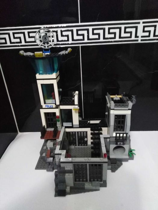 Lego City - Ilha da Prisão.