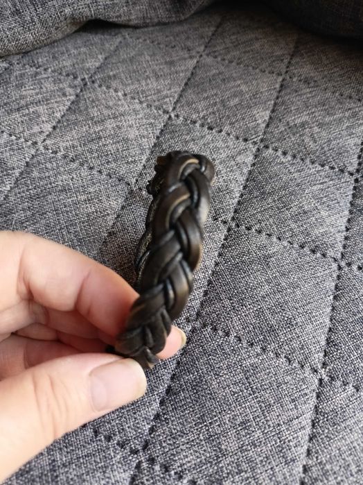 Bransoletka zaciągana z rzemienia warkocz