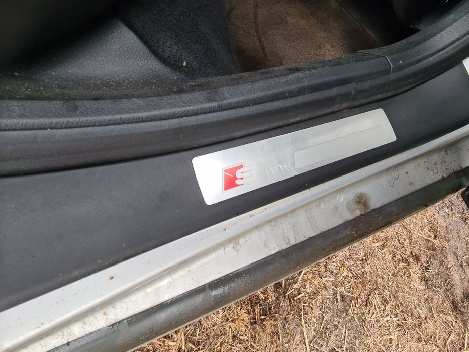 4szt LISTWY Sline progowe emblematy nakładki AUDI A4 B7 2006r