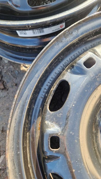 Felgi stalowe VW Seat Skoda 5x100 5Jx14 ET35 Kpl.