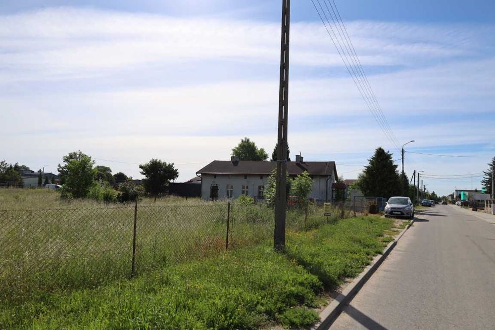Działka budowlano-usługowa 2397 m² w centrum Liniewa