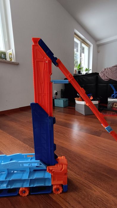 Hot Wheels City, Transporter - epicki zjazd 2w1, pojazd