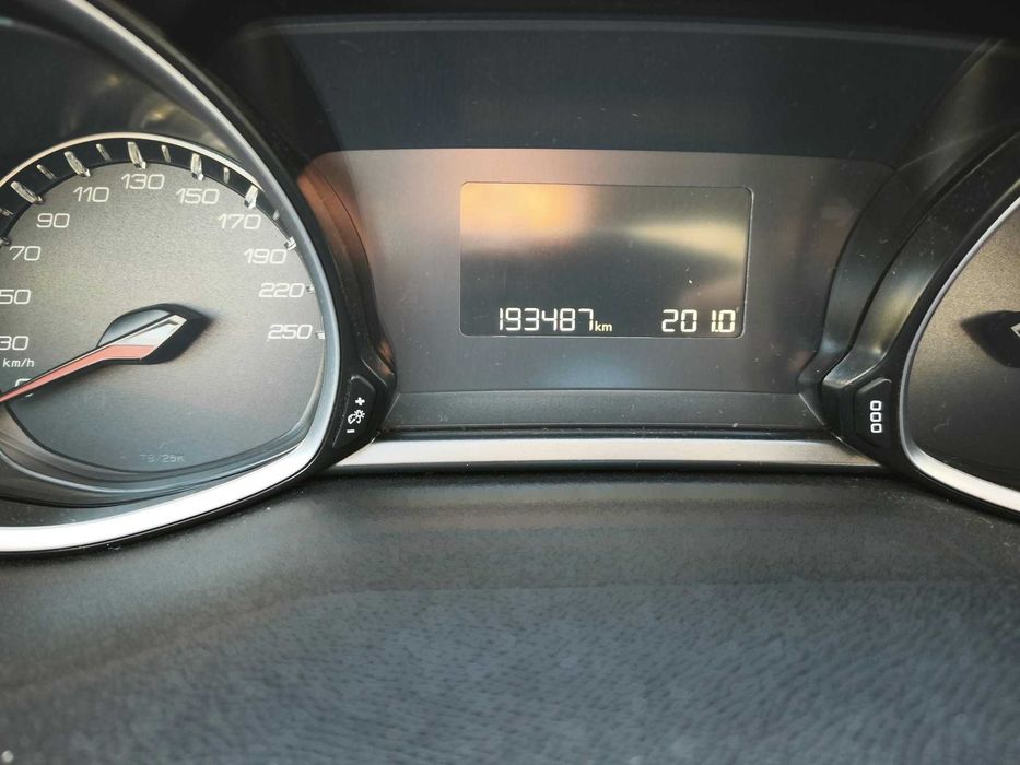 Peugeot 308 1.6 BlueHDi 120 cv – 2015
