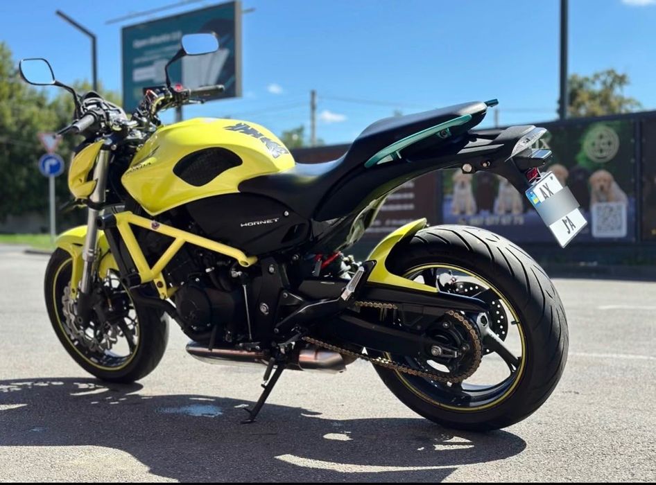 Мотоцикл Honda Hornet