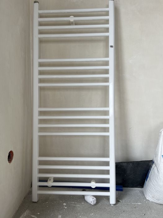 Biały grzejnik 50 x 123 cm