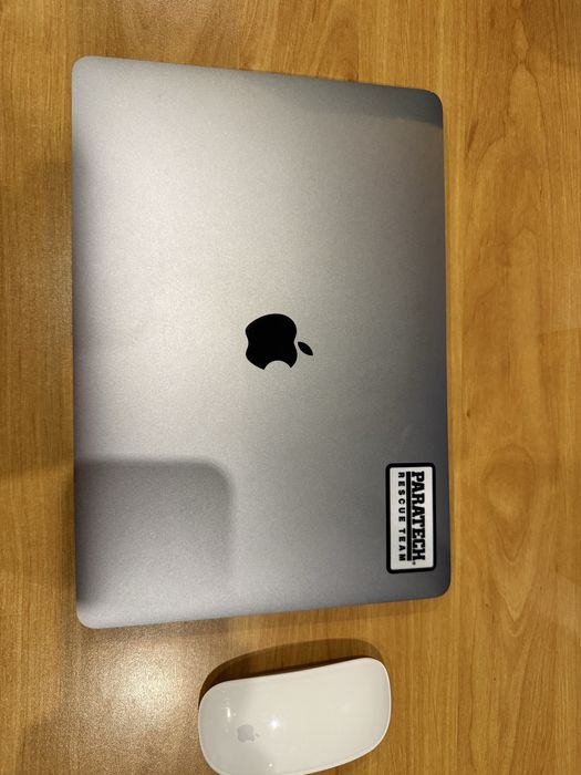 MacBook Pro 13,1”