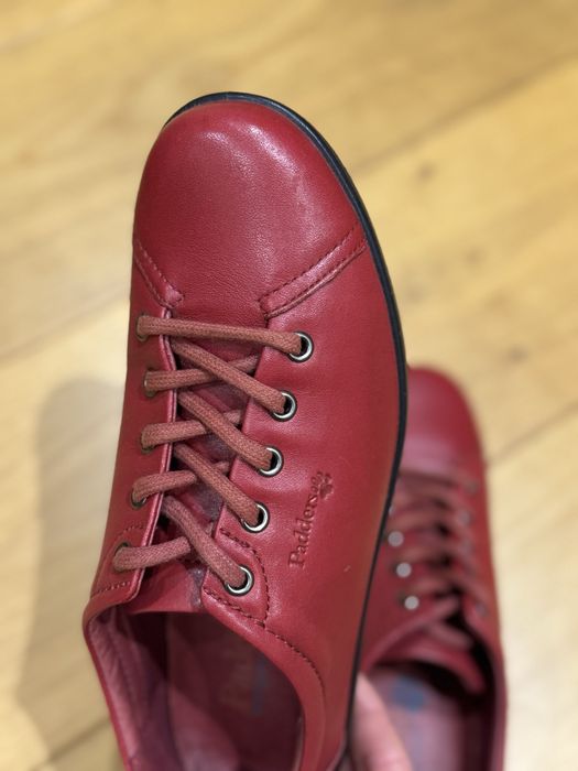 Шкіряні кросівки Padders 36