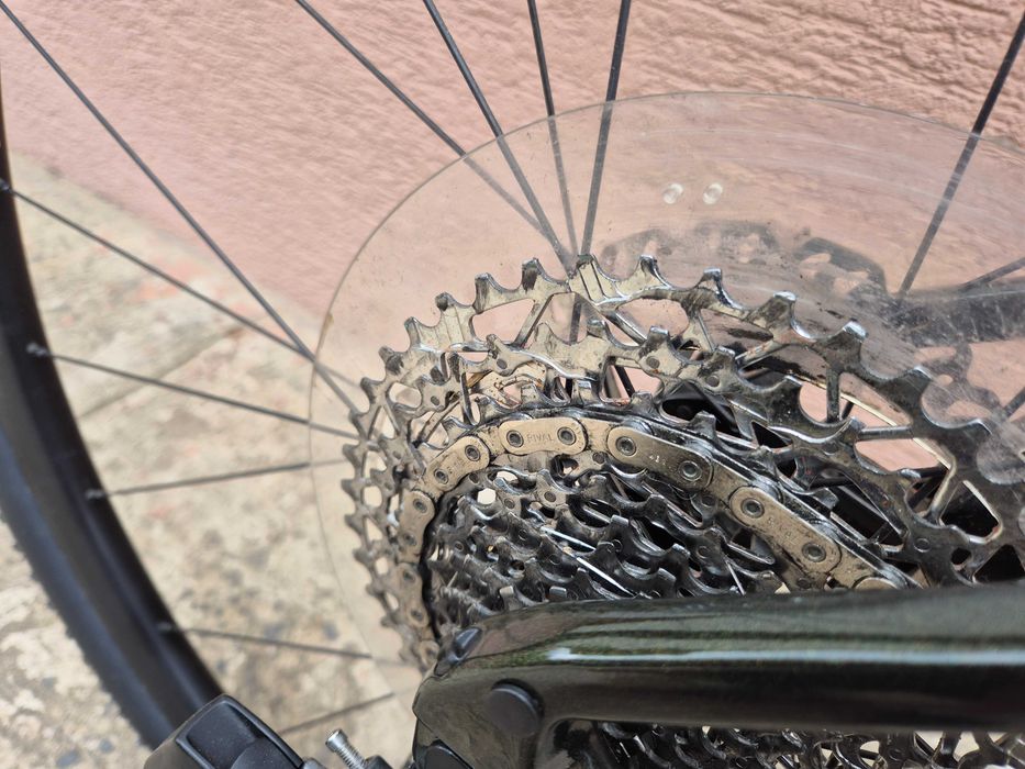 d Gravel Giant Revolt Advanced 1 Etap, Sram Rival AXS 1x12, carbon
