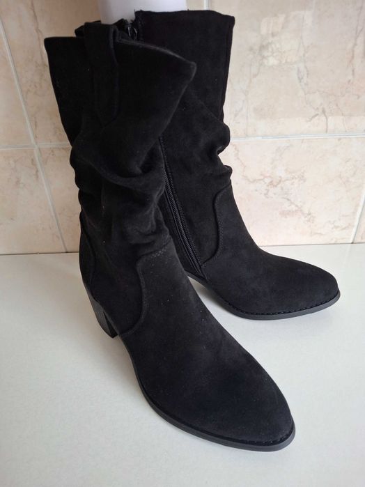 Zamszowe nowe czarne kozaki Jenny Fairy - rozmiar 38, na obcasie